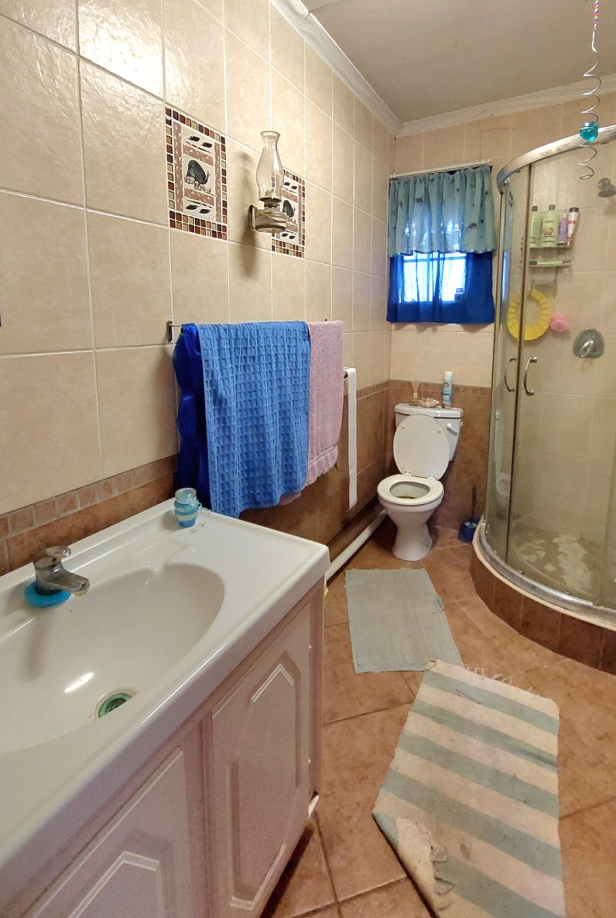 3 Bedroom Property for Sale in Mamogaleskraal AH North West